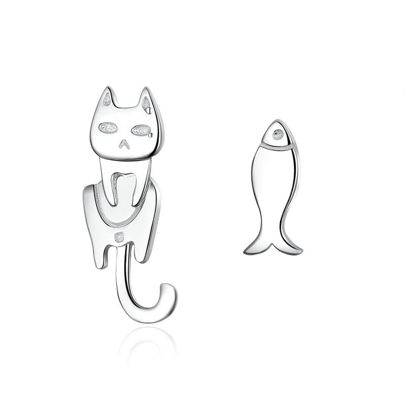 925 Sterling Silver Lovely Cat Stud Earrings FIE073